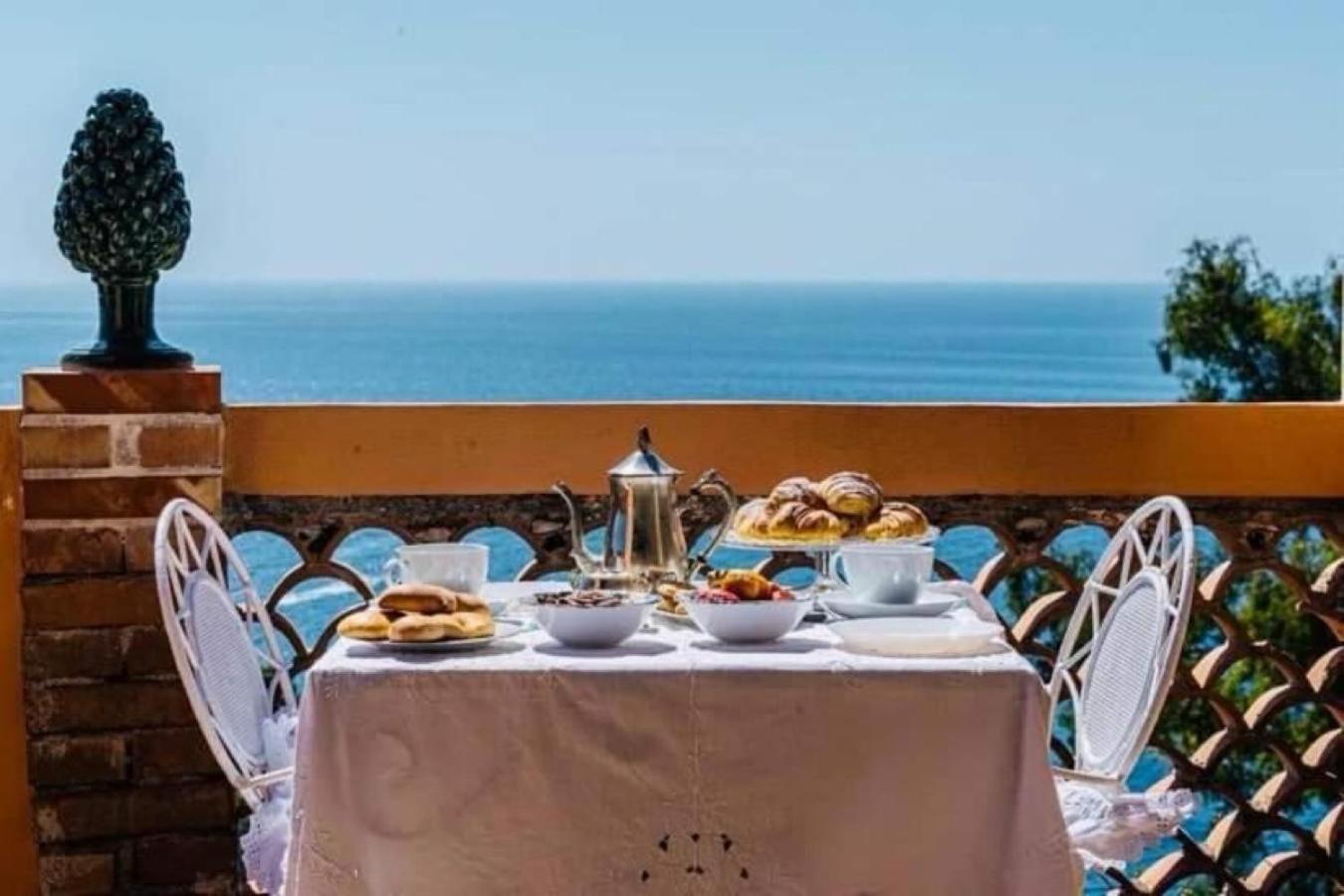 טאורמינה B&B La Bergerie מראה חיצוני תמונה